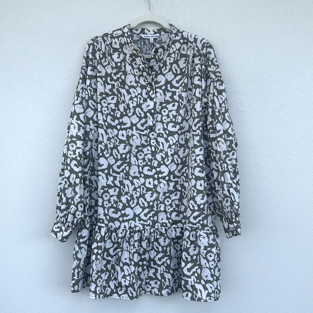 Elizabeth and James dress